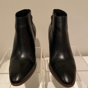 J CREW BLACK LEATHE ANKLE BOOTIES SIDE ZIPPER SIZE 6.5